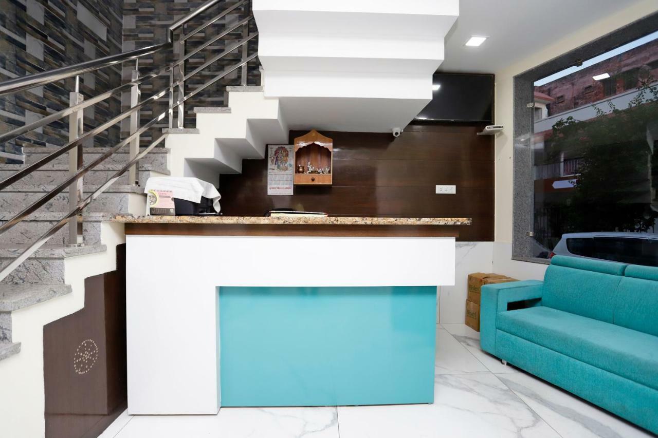 Oyo 39595 Hotel Ray Ban Kankhal Dış mekan fotoğraf