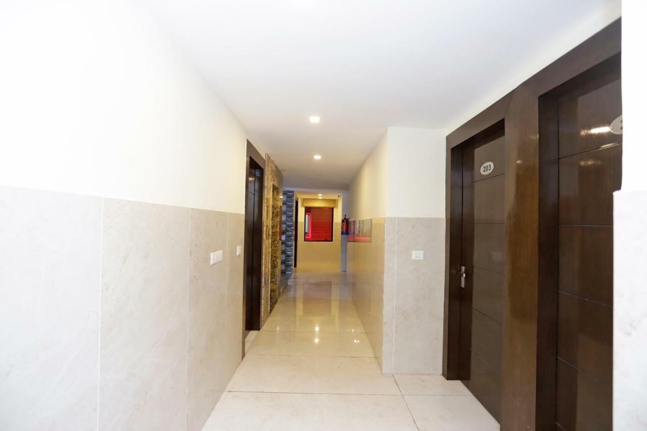 Oyo 39595 Hotel Ray Ban Kankhal Dış mekan fotoğraf
